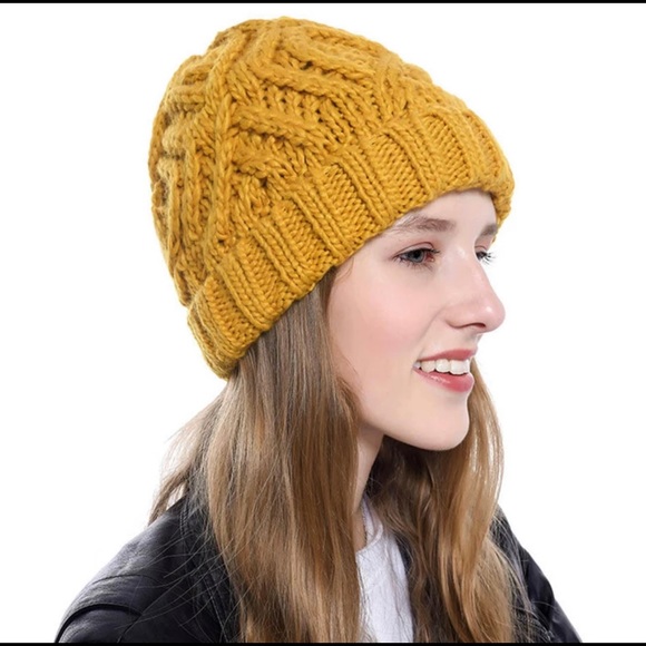 Chunky Knit Beanie - Picture 5 of 7